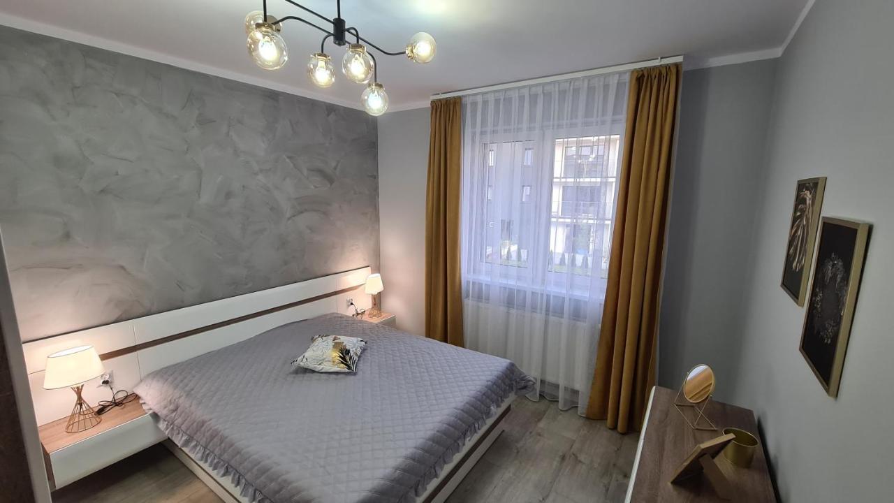 Appartamento Apartament Deluxe 3 Oświęcim Esterno foto