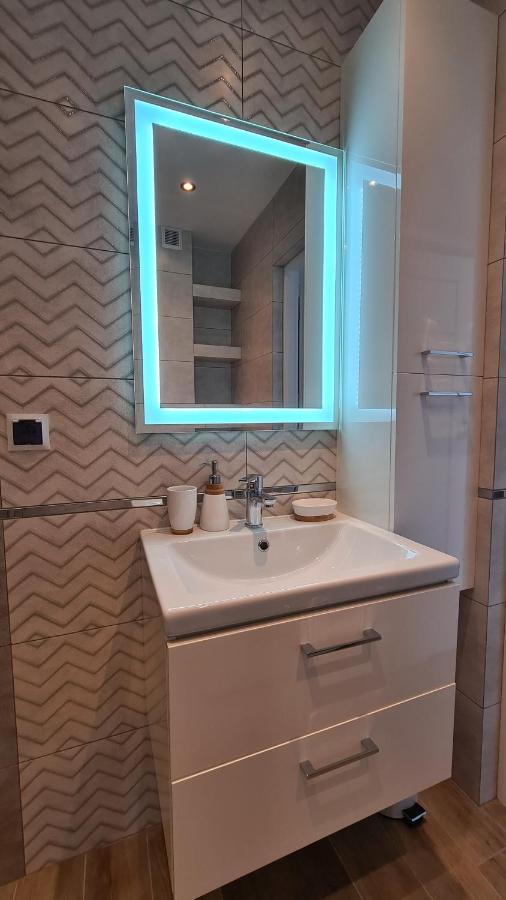 Apartament Deluxe 3 Oświęcim Esterno foto
