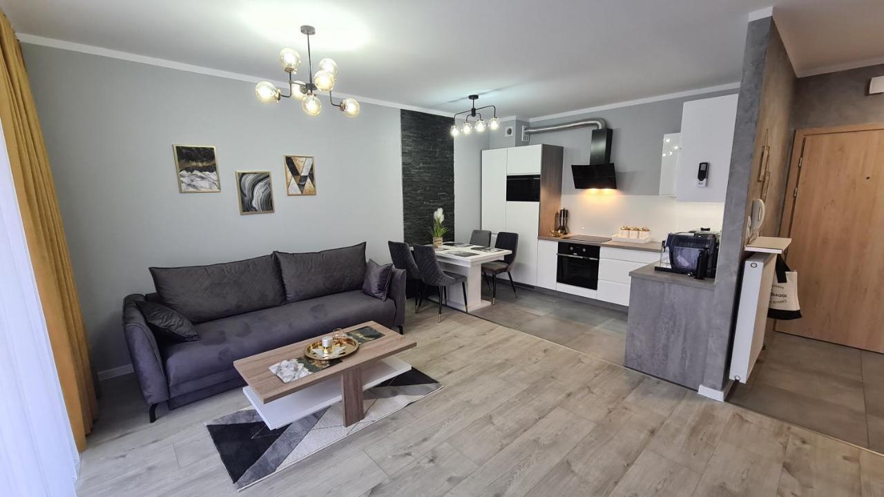 Appartamento Apartament Deluxe 3 Oświęcim Esterno foto