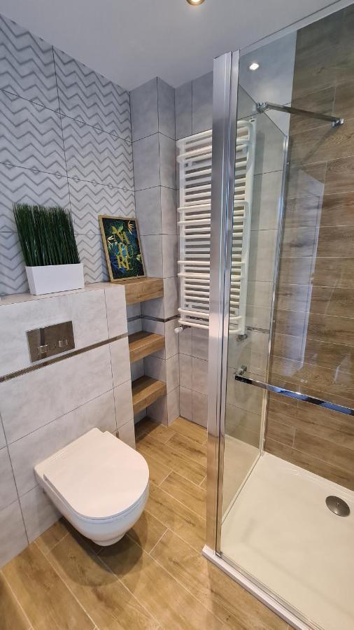 Appartamento Apartament Deluxe 3 Oświęcim Esterno foto